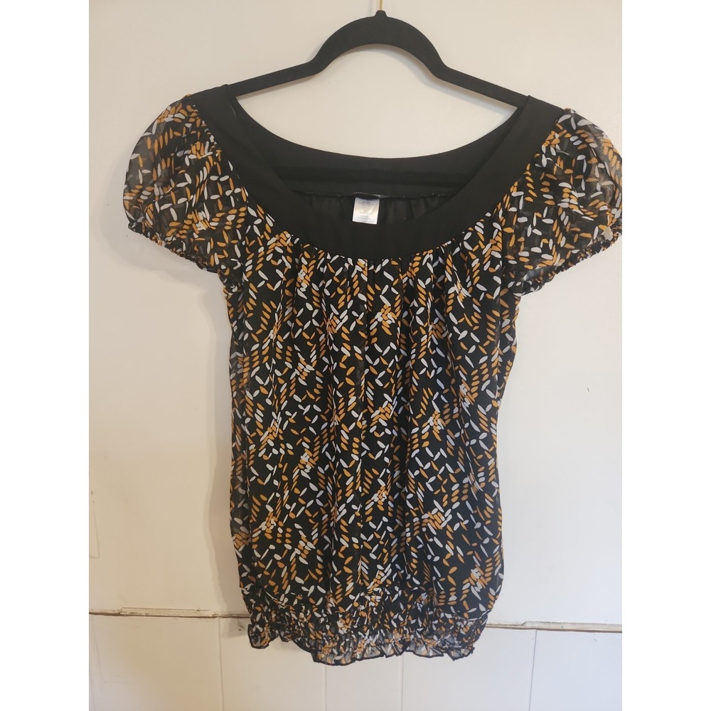Maurices Women's Size S Black Blouse‎ Smocked Waist Puff Sleeve Geometric Chic